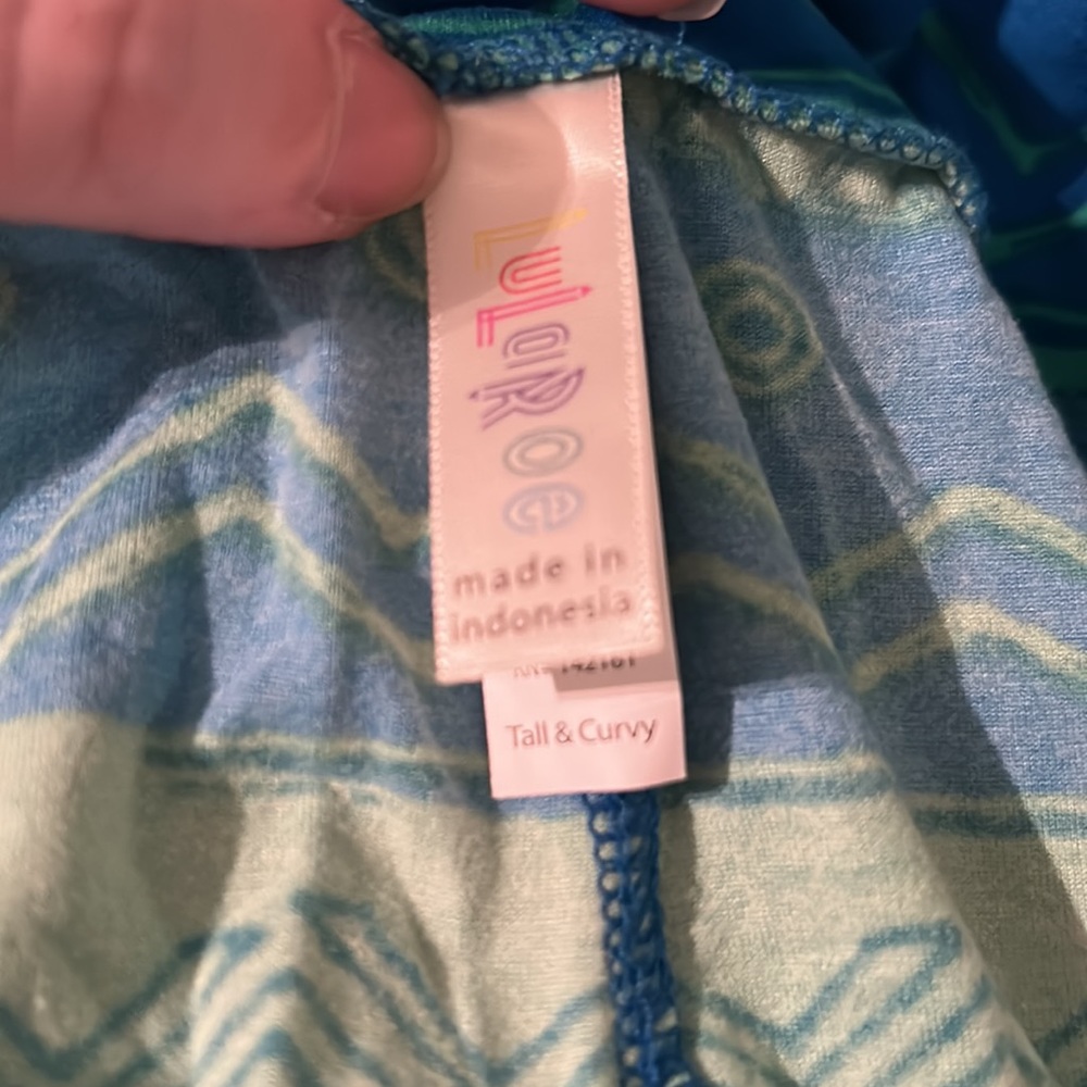 LulaRoe Leggings - Picture 2 of 2